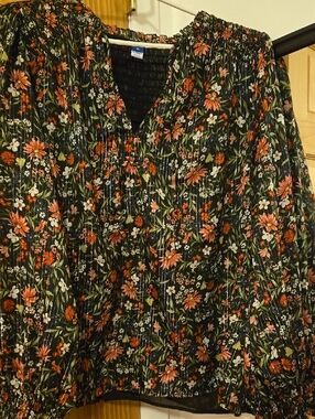 Old Navy Black Floral Blouse with Gold Pinstripe Accents